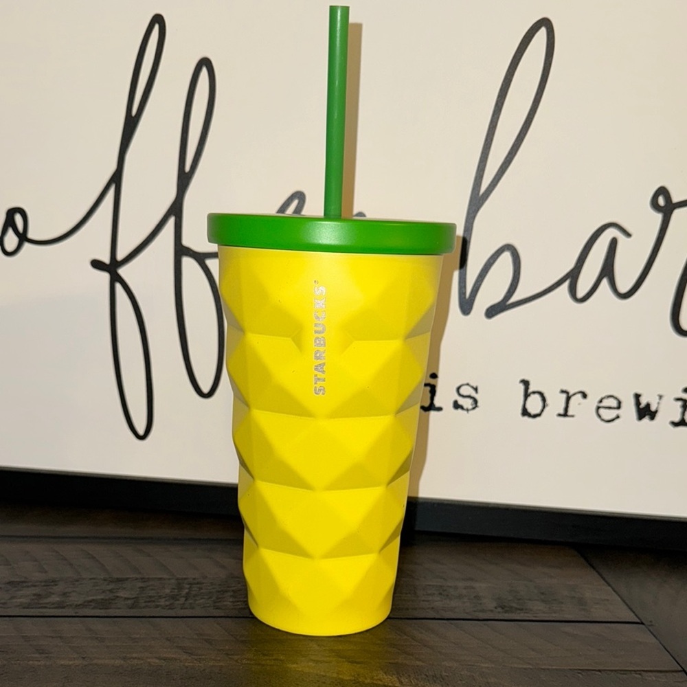 2016 STARBUCKS Hawaii Pineapple Yellow/Green 16oz. Stainless Steel Tumbler Cup